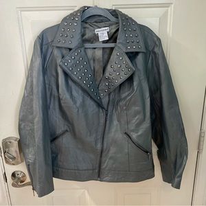 NWOT plus/volup Grey Studded Leather Biker Jacket. Satin Lined. Women’s size 20